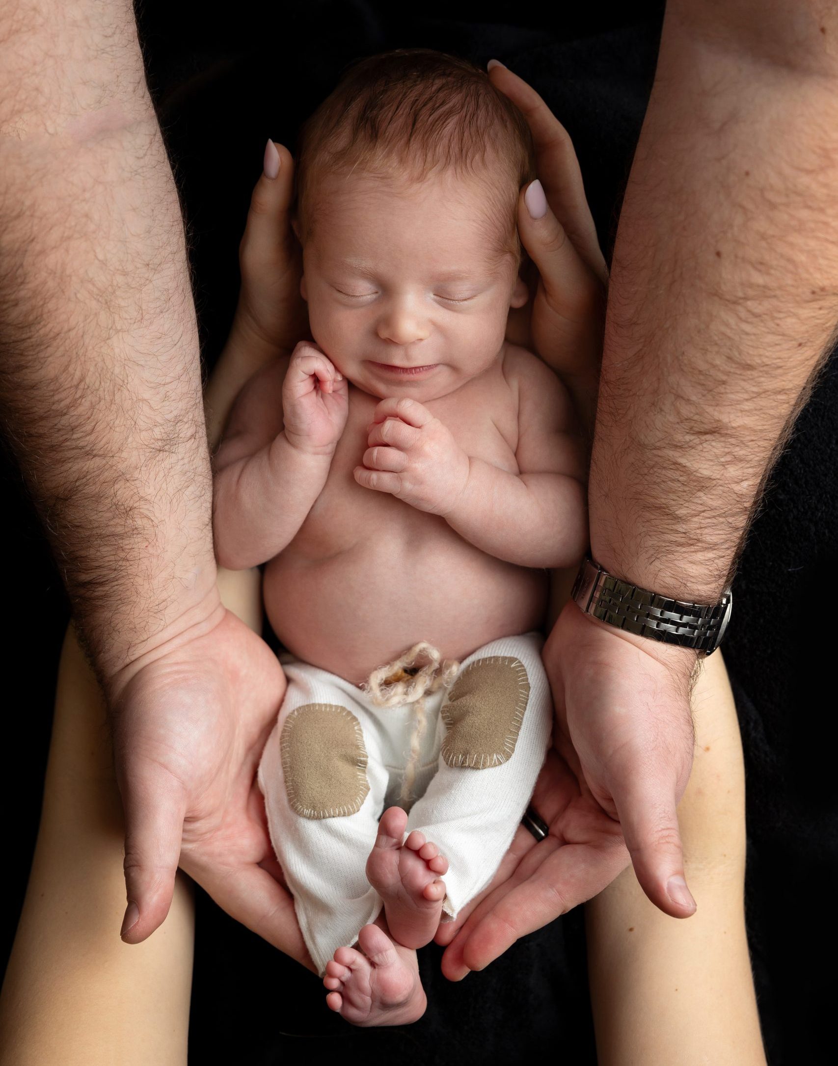 Eco-Friendly Tips for Newborn & Maternity Photography